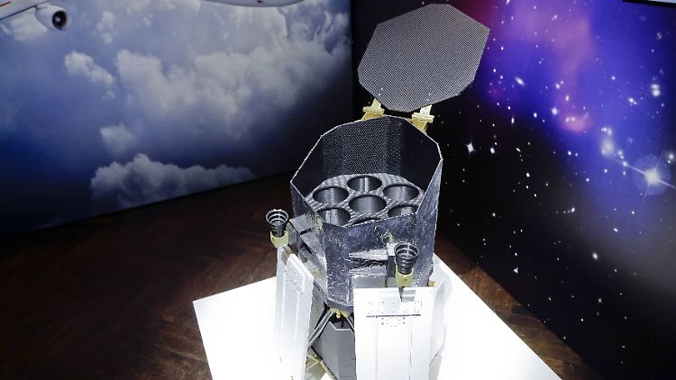 Erosita kann Galaxien in Millionen Kilometer Entfernung von der Erde durchleuchten.