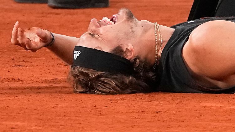 Alexander Zverev am Boden.