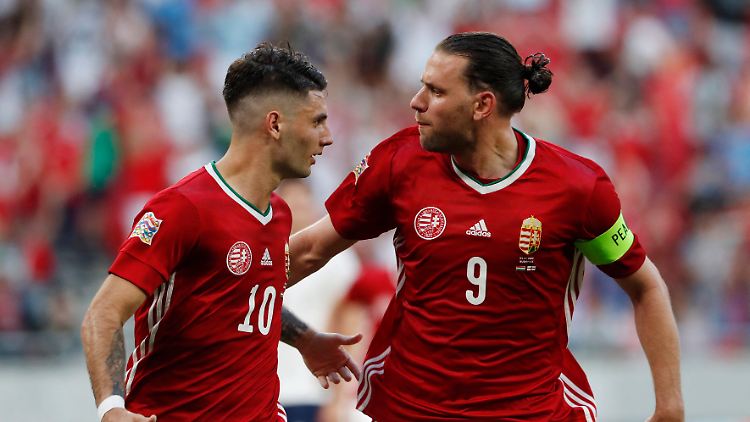 Szoboszlai und Szalai feiern den Sieg ihrer Ungarn.