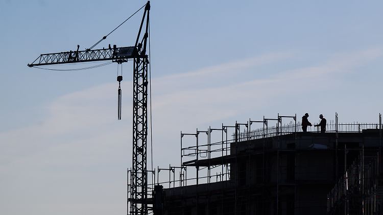 Im Jahr 2021 mussten Käufer für Wohnungen und Häuser im Schnitt elf Prozent mehr zahlen als ein Jahr zuvor.