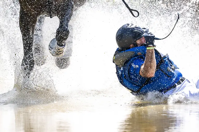 b36835bf900d640f3daef350671c6186