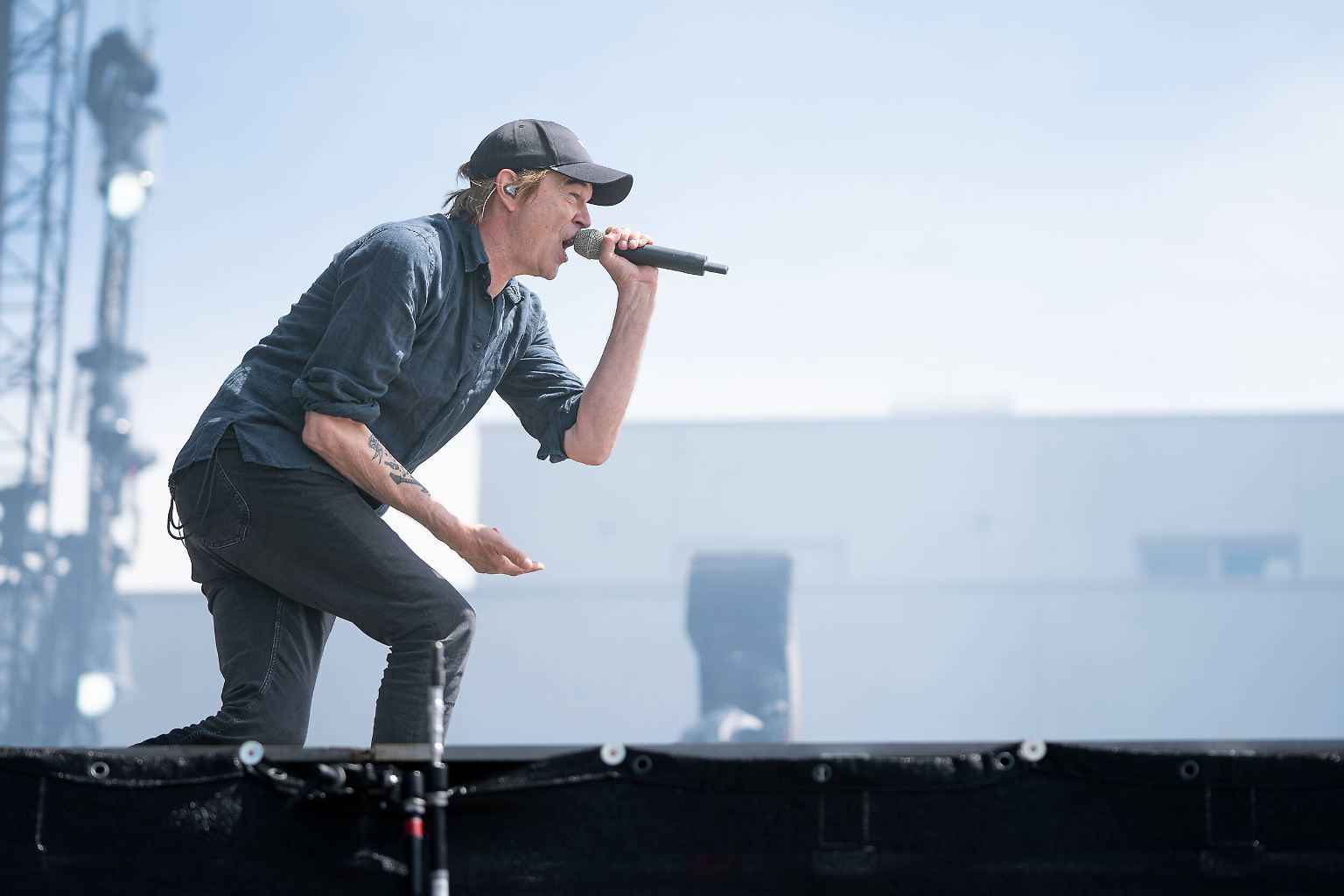 Anfang Juni stand Campino mit seiner Band Die Toten Hosen mal wieder beim Festival Rock am Ring auf der Bühne. Kurz zuvor war mit ...