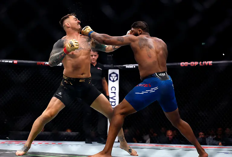 2024-07-28T041542Z-332368959-UP1EK7S0BU3BD-RTRMADP-3-MMA-UFC-UFC304