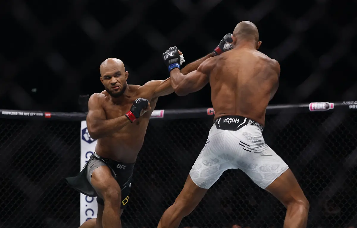 2024-07-28T030831Z-598944732-UP1EK7S08Q6B0-RTRMADP-3-MMA-UFC-UFC304