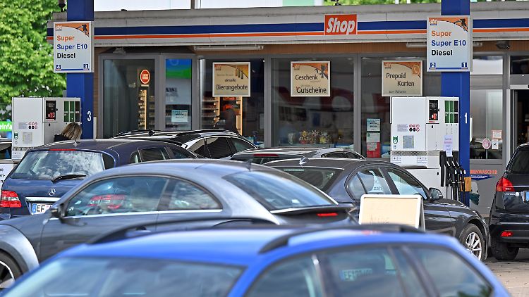 Andrang an Zapfsäulen in Thüringen.