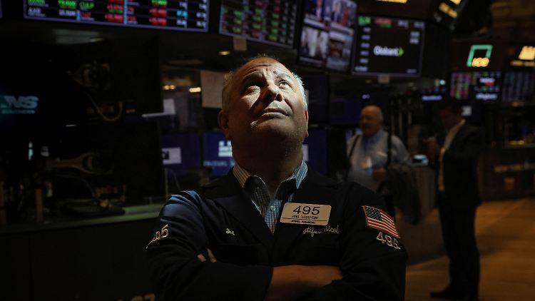 Verunsicherung an der Wall Street, aber die Leitindizes klettern nach oben.