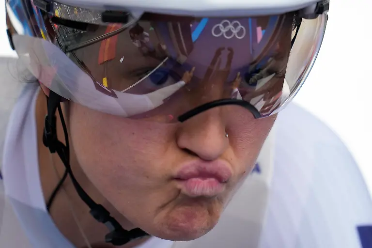 6d3e3680329d36476dbeda1fa243af5f