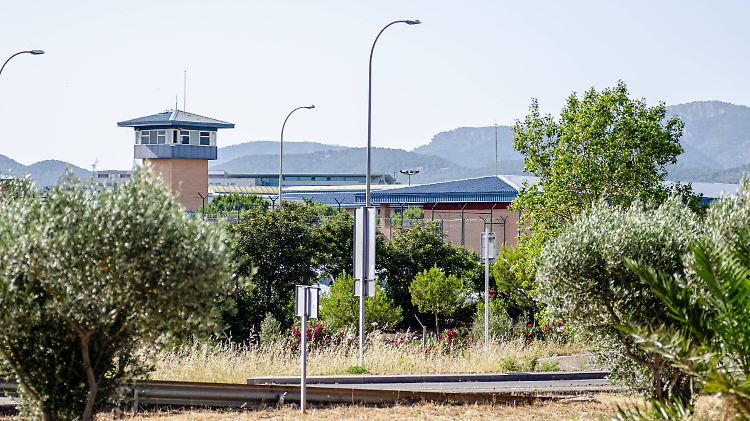 13 Mitglieder eines Kegelvereins aus Münster waren vor gut zwei Wochen in das Gefängnis in Palma gekommen.
