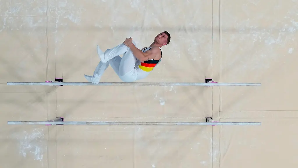 76da6628448a8742c12e8b6b7d07fd35