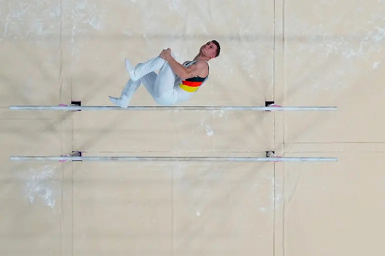 76da6628448a8742c12e8b6b7d07fd35