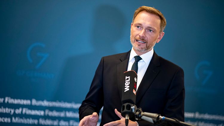 Lindner will konkrete Entscheidungen zu Corona-Regeln erst nach dem Urteil eines Expertengremiums treffen.