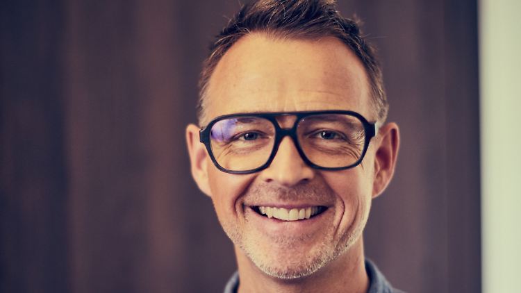 Beispiel Oktoberfest: Wenn die Leute nur noch im Hühnchen rumstochern und der Rest in den Müll fliegt, dann macht Holger Stromberg die Flatter. Und denkt über neue Traditionen nach.