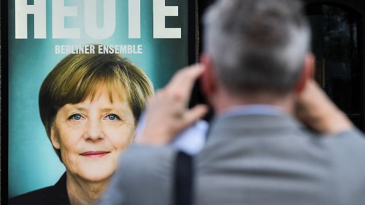 Angela Merkel trat am Dienstag im Berliner Ensemble auf, sie wurde interviewt von dem Journalisten Alexander Osang. Anlass war das Erscheinen eines Buchs mit drei Reden der Altkanzlerin.