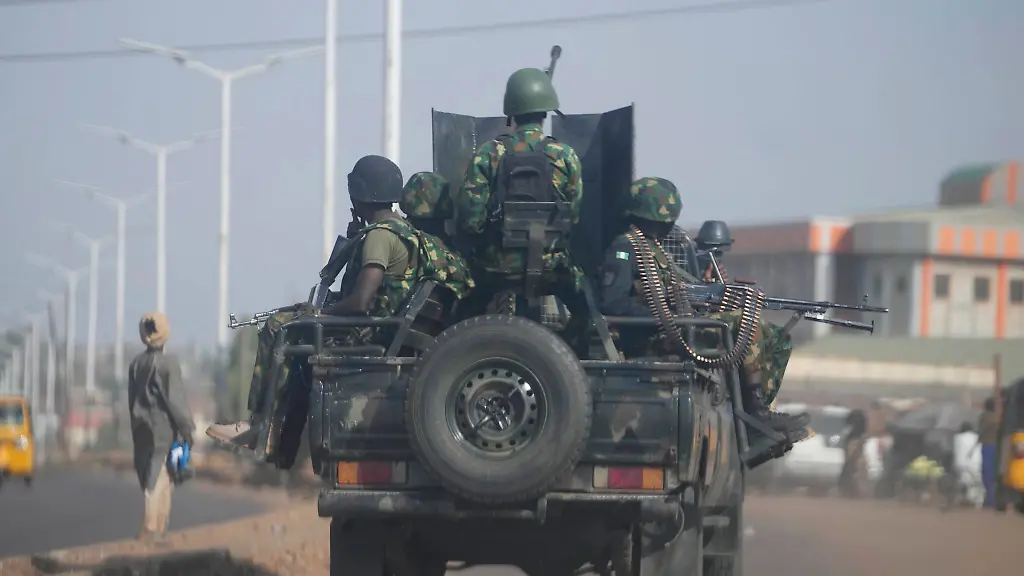 Dem-nigerianischen-Militaer-ist-es-bislang-nicht-gelungen-die-Terrorgruppe-Boko-Haram-endgueltig-zu-bezwingen