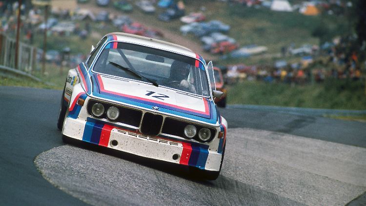 1973 hatte die M Motorsport GmbH das Tourenwagencoupé 3.0 CSL mit 3,3-Liter-Reihen-Sechszylinder-Einspritzmotor und großen Spoilern entwickelt.