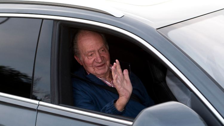 Der 84-jährige Ex-Monarch, der  wegen des Verdachts auf Veruntreuung ins Exil gegangen war, kehrte im Mai erstmals wieder für einen Kurzbesuch nach Spanien zurück.