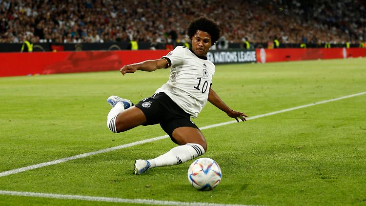 Serge Gnabry will von der Außenposition in die Mitte rutschen. 
