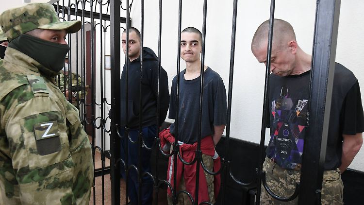 Aiden Aslin, Saaudun Brahim und Shaun Pinner waren im Gericht anwesend, als das Urteil gegen sie verkündet wurde.