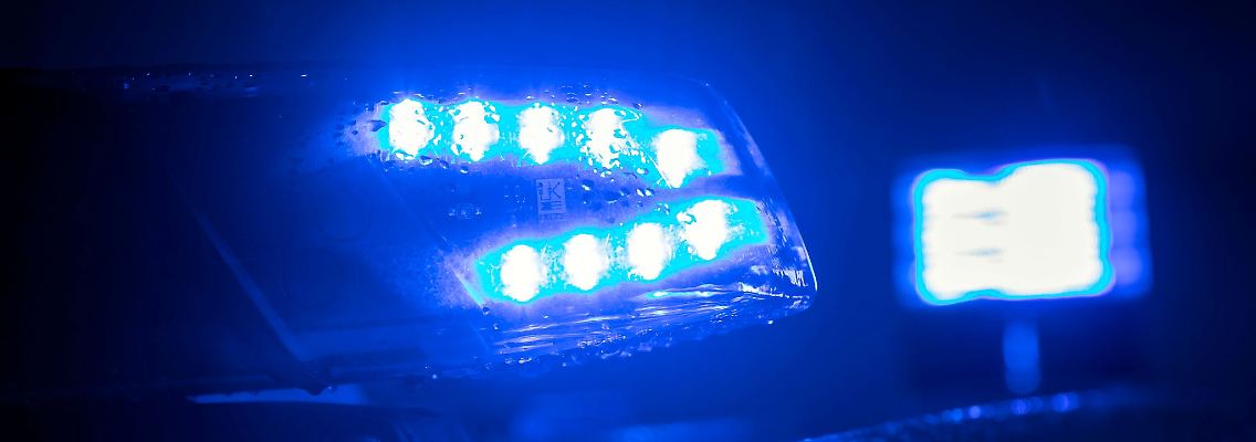 Blaulicht auf einem Polizeifahrzeug.