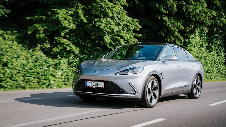 Zusammen mit dem chinesischen Baic-Konzern hat Magna eine neue Automarke unter dem Namen Arcfox kreiert.
