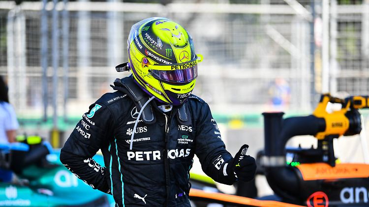 Lewis Hamilton klagte über Rückenschmerzen. 