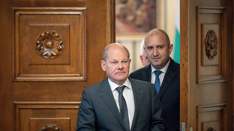 "Geht einen schweren Gang": Kanzler Scholz am Samstag in Bulgarien, eine Reise nach Kiew soll geplant sein.