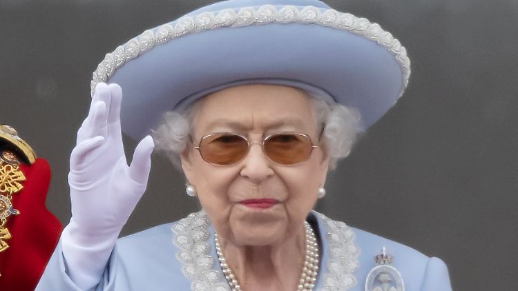 Muss ein bisschen sparen: Die Queen. 
