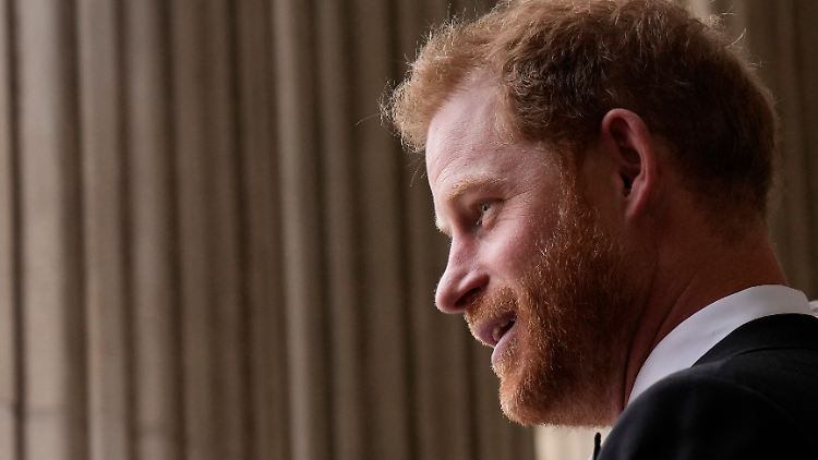 Auch Prinz Harry setzt sich vor Gericht gegen "Mail on Sunday" durch.