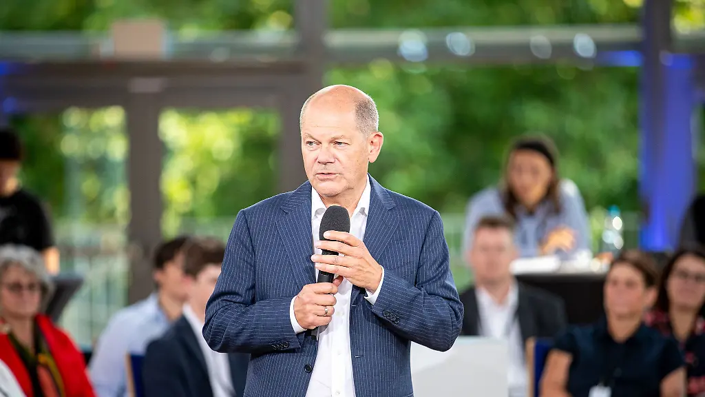 Brutal-bezeichnete-Kanzler-Olaf-Scholz-das-was-der-russische-Praesident-auch-seinem-eigenen-Volk-antue