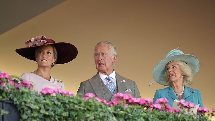 Immer häufiger im Vordergrund: Prinz Charles und seine Frau Herzogin Camilla (r.). 