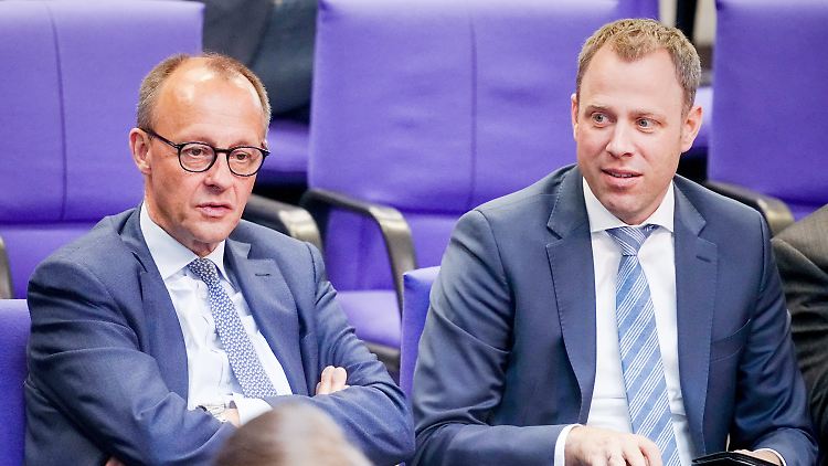 Innerhalb der CDU gebe es weiterhin "unterschiedliche Auffassungen" zur Frauenquote, erklärte Generalsekretär Mario Czaja (r.) nach der Sitzung.