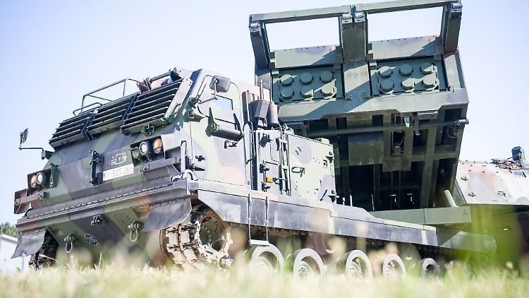 Ein Raketenwerfer Mars II in der Alb-Kaserne.