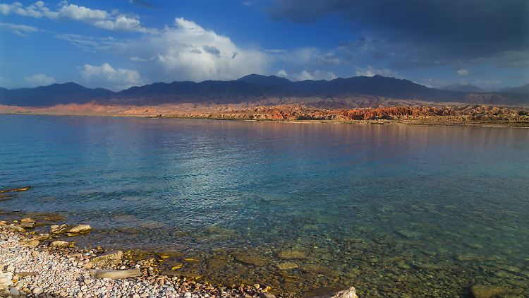 Siedlungen am Issyk-Kul-See waren vermutlich die ersten Orte, wo unter Menschen im 14. Jahrhundert die Pest ausbrach.