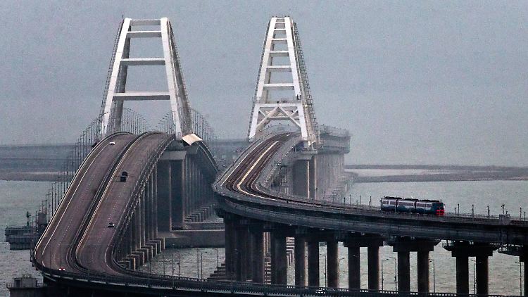 Die Brücke auf die Krim entstand, nachdem Russland die Halbinsel annektiert hatte.