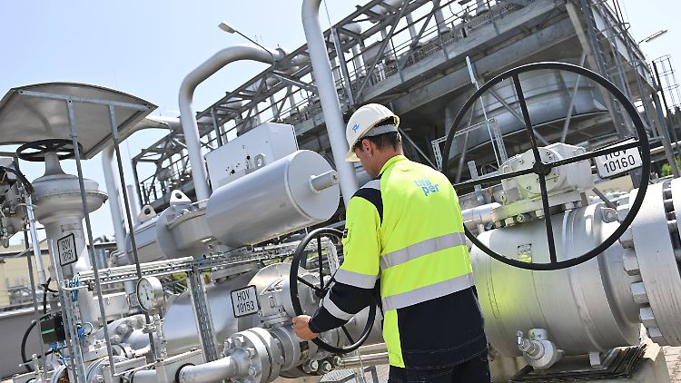 Zuletzt waren die deutschen Gasspeicher zu rund 57 Prozent gefüllt.