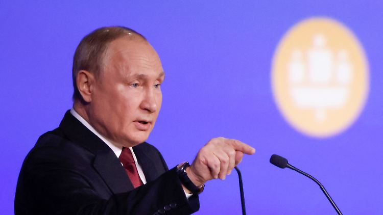 In der Weltsicht des Kreml-Herrschers ist Russland das angegriffene Land. 