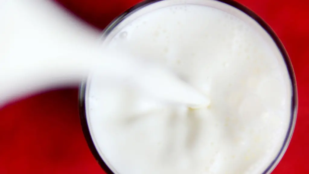 Milch-Fuer-ihre-Verarbeitung-fordert-die-Gewerkschaft-NGG-mehr-Lohn