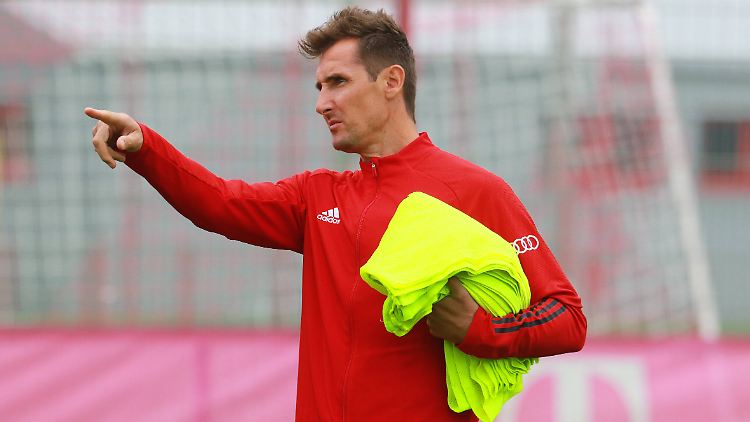 Miro Klose zeigt jetzt in Österreich, wo es langgeht.