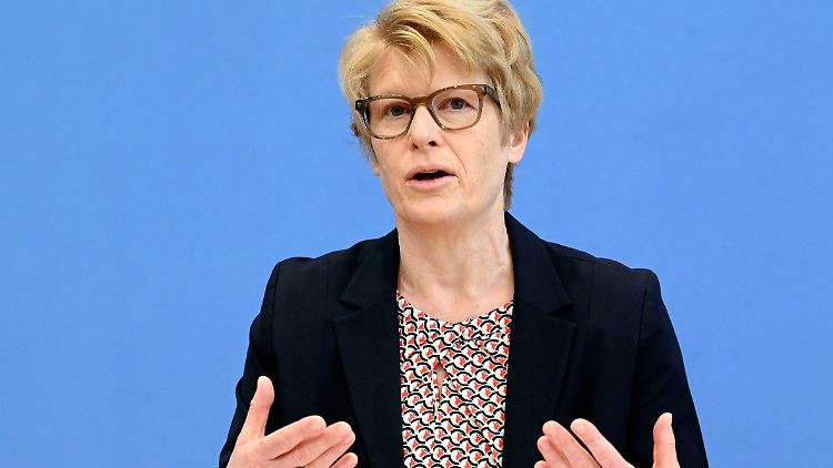 Veronika Grimm ist Mitglied im Sachverständigenrat zur Begutachtung der gesamtwirtschaftlichen Entwicklung. Sie spricht sich für Energiespar-Anreize aus.