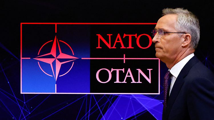 Die Kosten, die der Westen tragen müsse für die Unterstützung der Ukraine, sei kein Vergleich zu dem Preis, den die Ukrainer selbst zahlten.