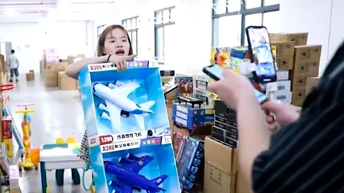 Shopping-Trend China.JPG