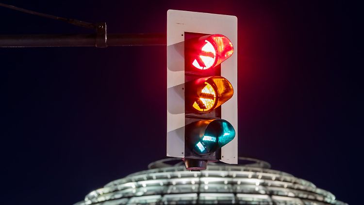 Die Ampelkoalition steht vor großen Herausforderungen. Die SPD fordert daher neue Verhandlungen.