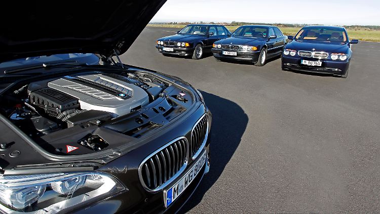 Im Juni 2022 endet die Produktion der "letzten jemals gebauten Zwölfzylinder-Maschine in einem BMW-Serienauto" (7er, Baureihe G11).