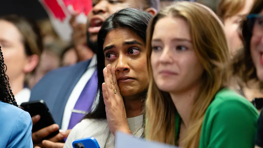 ece3ee1b17e82d35527c387b63e784c3