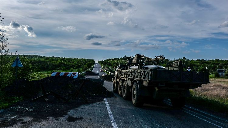 Die ukrainischen Truppen bei Solote sind wohl von denen in Lyssytschansk abgeschnitten.