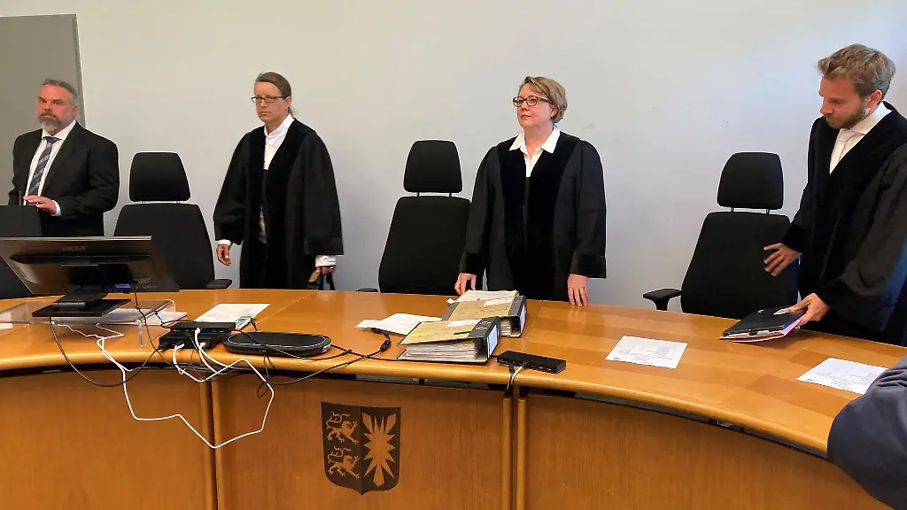Im-Prozess-um-einen-toedlichen-Messerstich-in-Kiel-ist-das-Urteil-gefallen