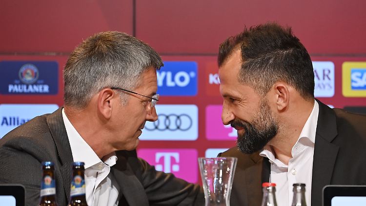 Die Bayern-Bosse verzichten auf viel Geld.