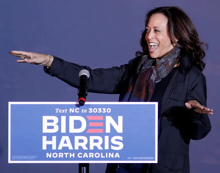 2020-11-02T032836Z-240177851-RC2PUJ9SPV5T-RTRMADP-3-USA-ELECTION-HARRIS