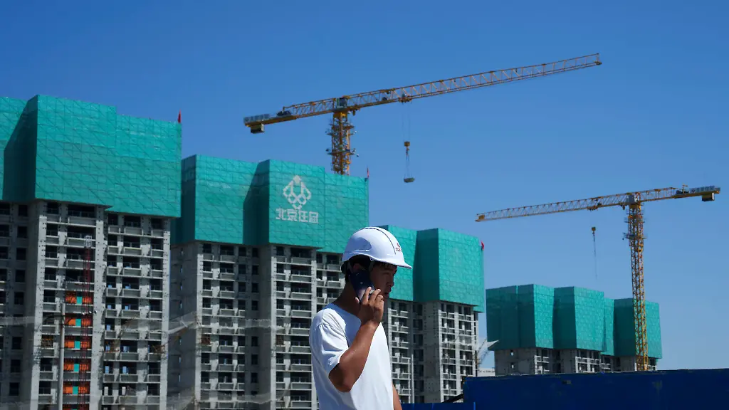 1c85d42e3d09e48e5a6449641c258e93