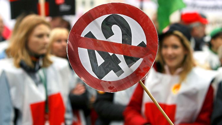 Historisch betrachtet war Deutschland bei neuen Arbeitszeitmodellen laut Frey immer vorne mit dabei. Aktuell ist das etwas anders.
